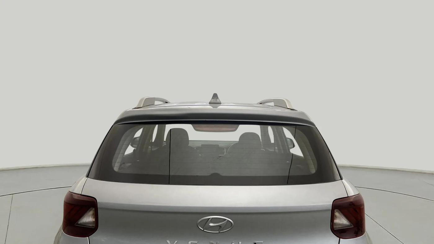 2020 Hyundai VENUE SX 1.5 CRDI, Diesel, Manual, 31,701 km, Rear Windshield