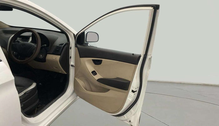 2018 Hyundai Eon ERA +, Petrol, Manual, 77,720 km, RHS Front Door
