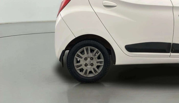 2018 Hyundai Eon ERA +, Petrol, Manual, 77,720 km, Right Rear Wheel