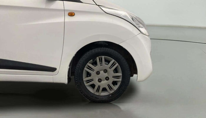 2018 Hyundai Eon ERA +, Petrol, Manual, 77,720 km, Right Front Wheel