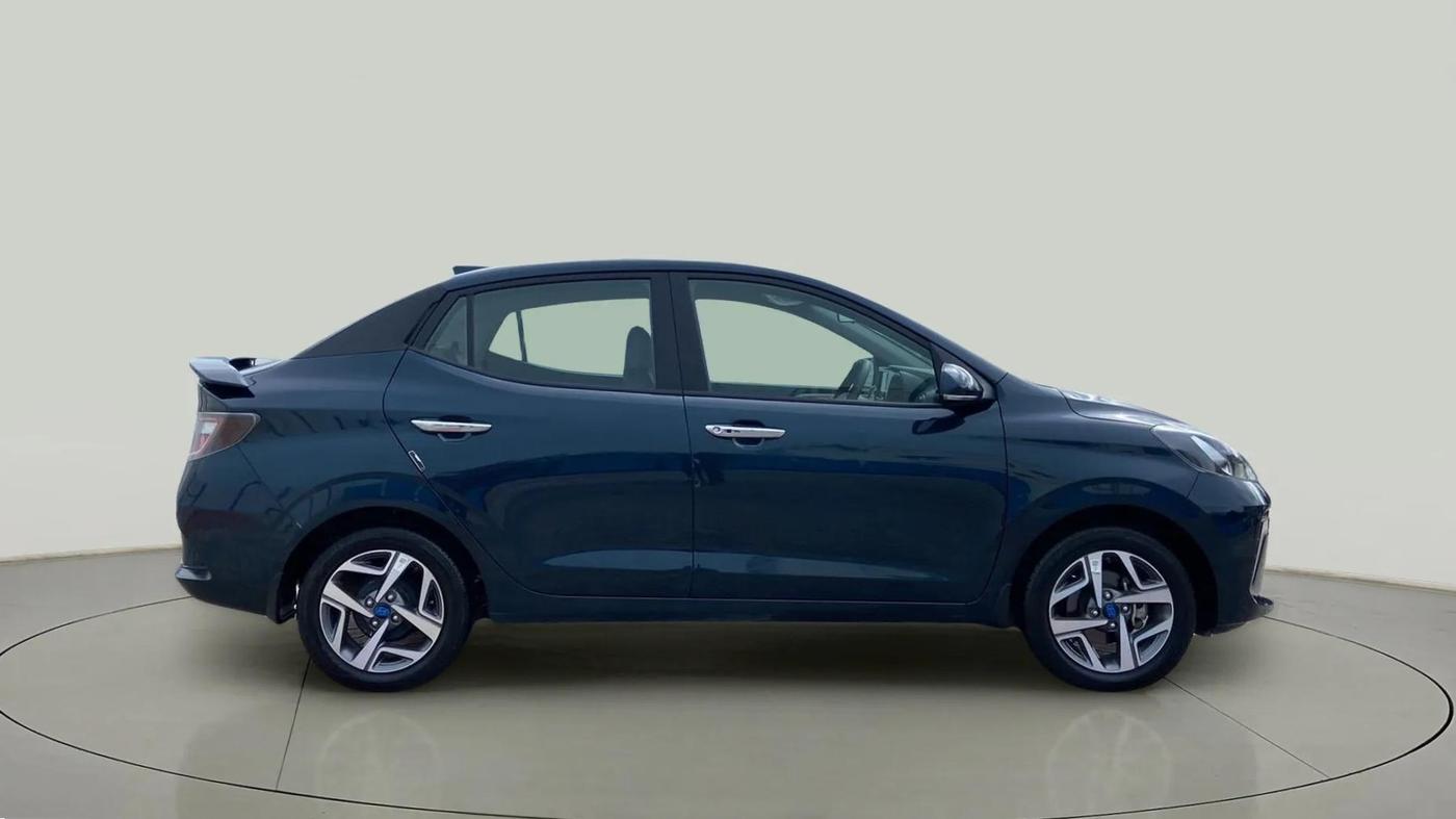 2024 Hyundai AURA SX 1.2, Petrol, Manual, 35,993 km, Right Side View