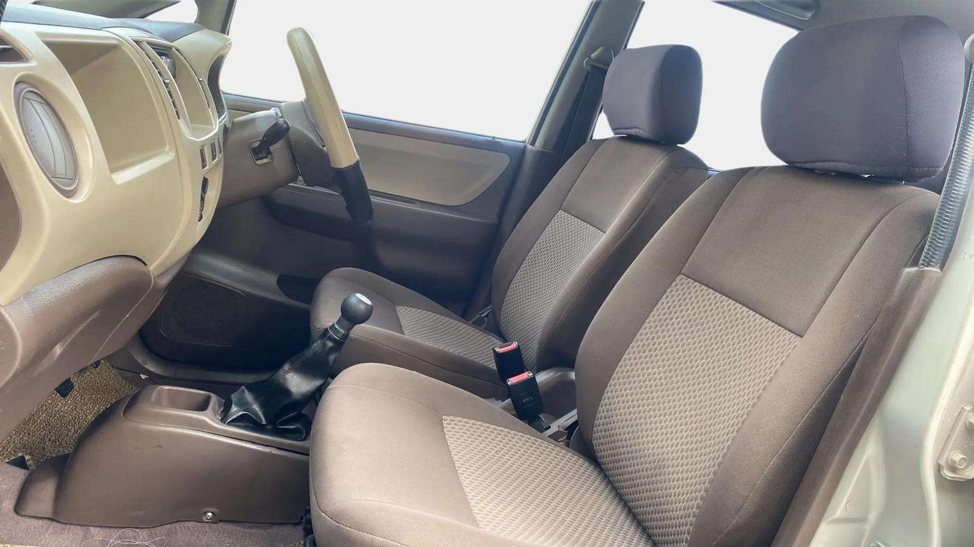 2012 Maruti Zen Estilo LXI, Petrol, Manual, 32,671 km, Right Side Front Door Cabin
