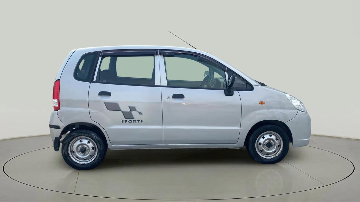 2012 Maruti Zen Estilo LXI, Petrol, Manual, 32,671 km, Right Side View