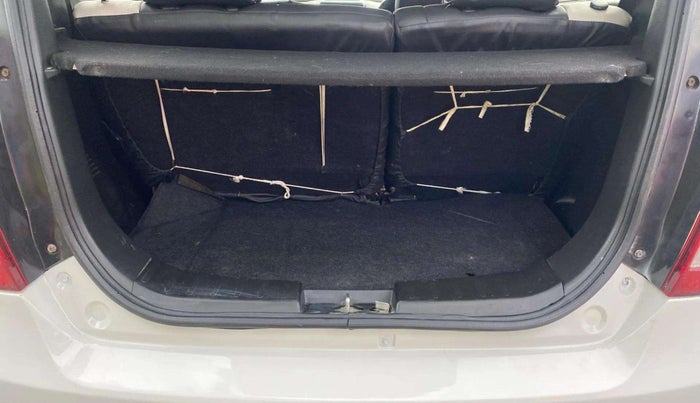 2017 Maruti Wagon R 1.0 VXI, Petrol, Manual, 47,616 km, Boot Inside