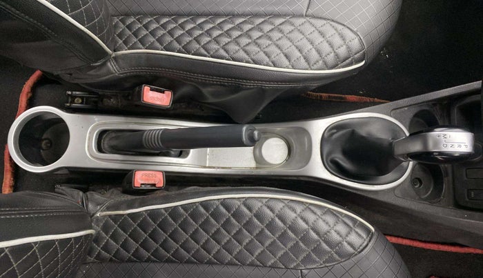 2018 Renault Duster RXS CVT, Petrol, Automatic, 71,214 km, Gear Lever