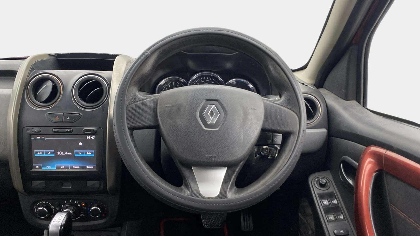 2018 Renault Duster RXS CVT, Petrol, Automatic, 71,315 km, Steering Wheel Close Up