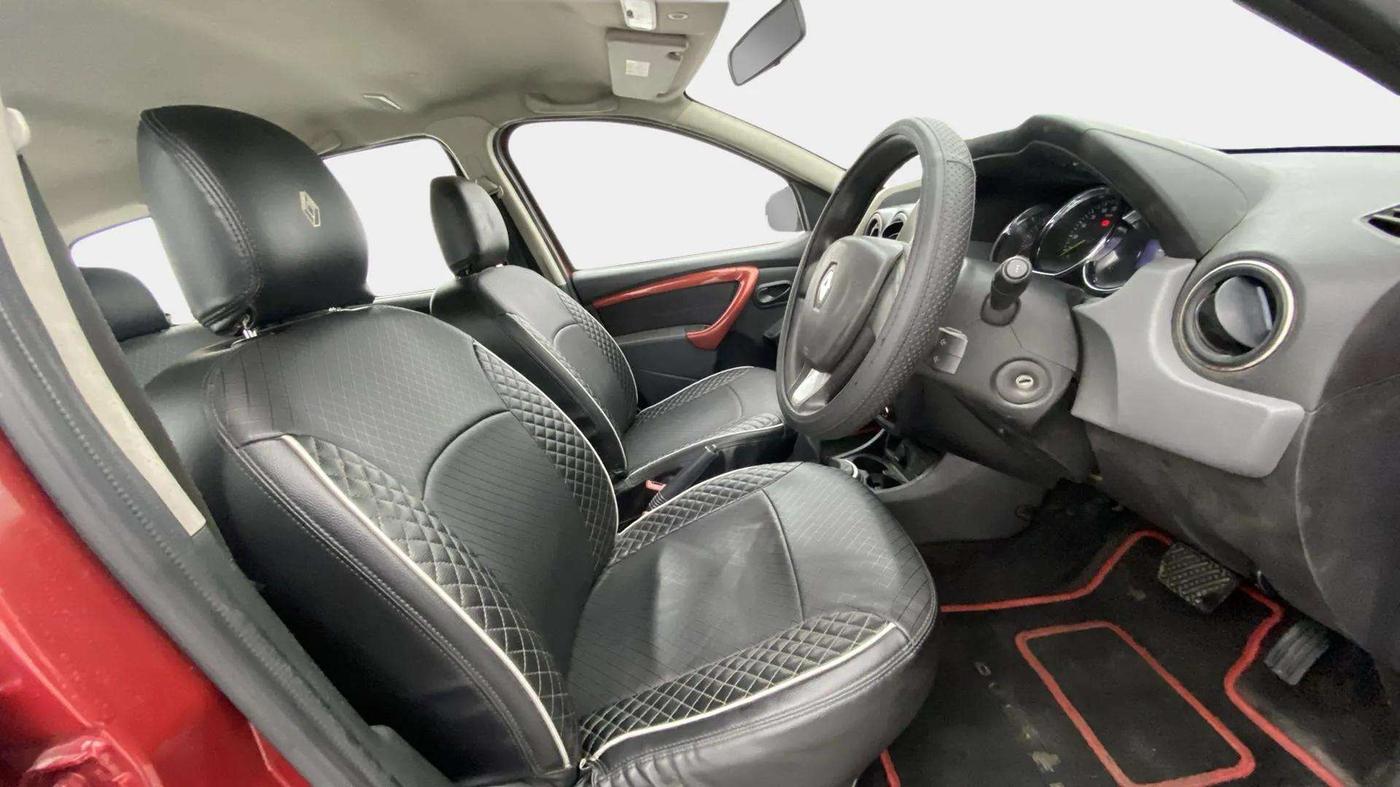 2018 Renault Duster RXS CVT, Petrol, Automatic, 71,315 km, Right Side Front Door Cabin