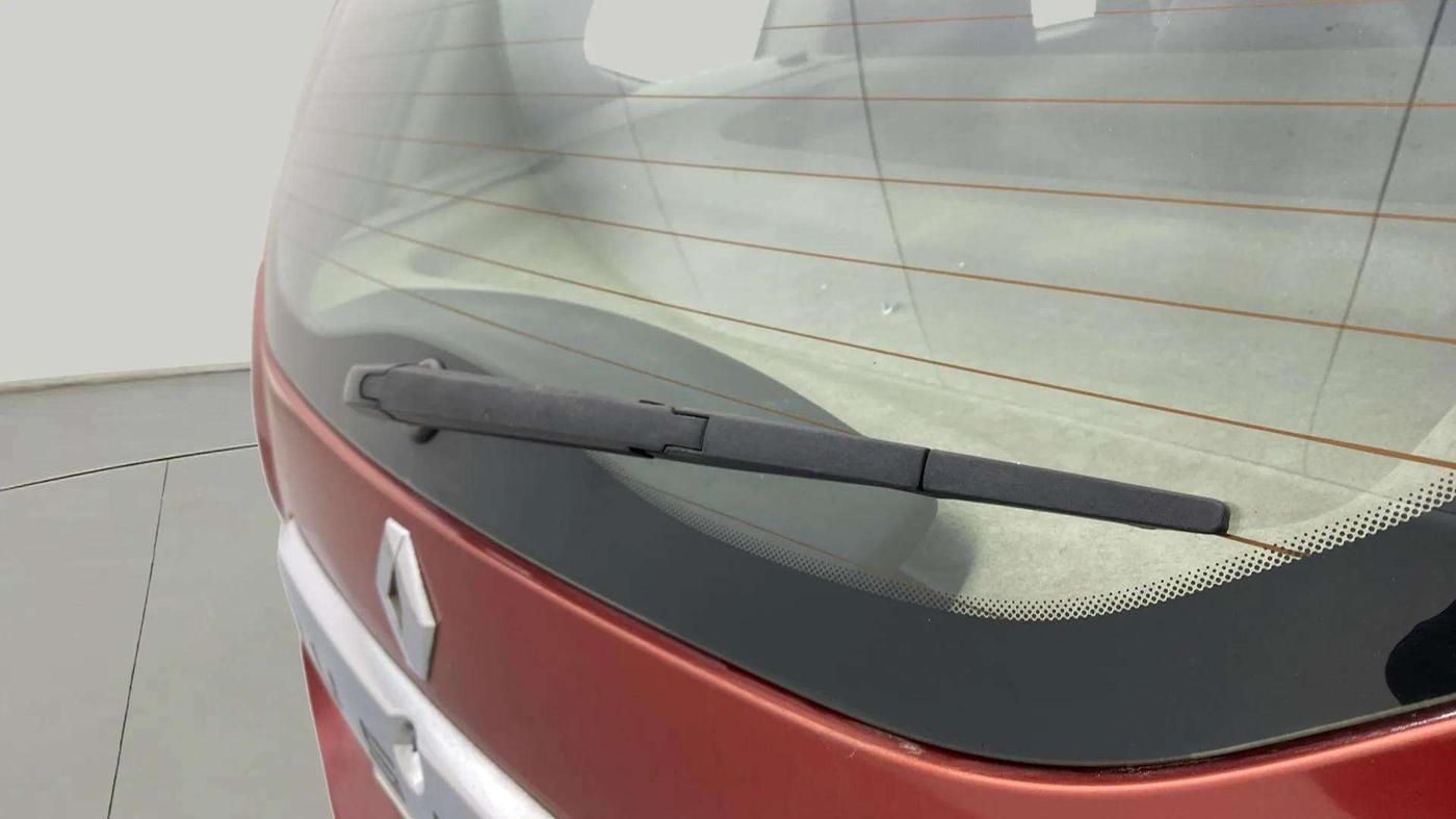 2018 Renault Duster RXS CVT, Petrol, Automatic, 71,315 km, Rear Wiper