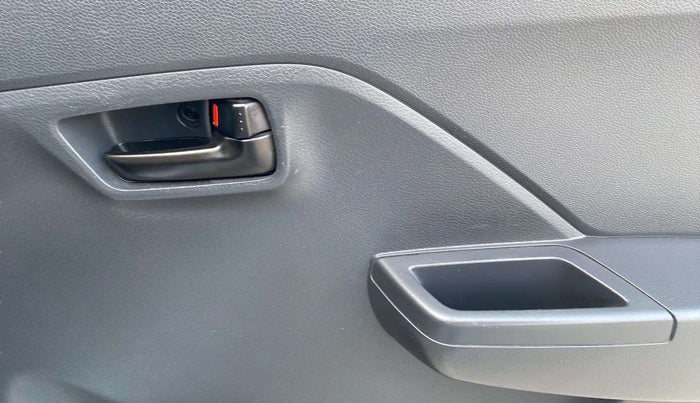 2024 Maruti Alto K10 VXI, Petrol, Manual, 5,374 km, Driver Side Door Panels Control