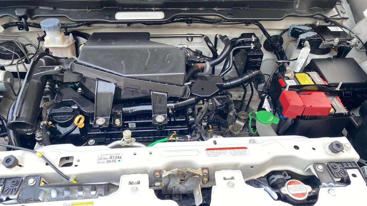 2024 Maruti Alto K10 VXI, Petrol, Manual, 5,406 km, Open Bonet