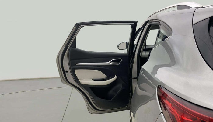 2023 MG ASTOR SMART 1.5 MT, Petrol, Manual, 21,778 km, LHS Rear Door