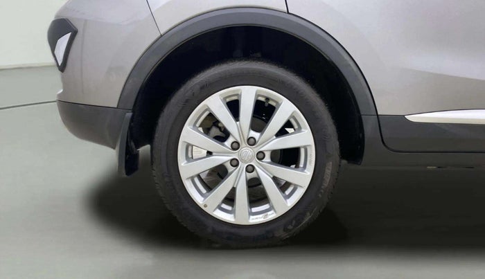 2023 MG ASTOR SMART 1.5 MT, Petrol, Manual, 21,778 km, Right Rear Wheel