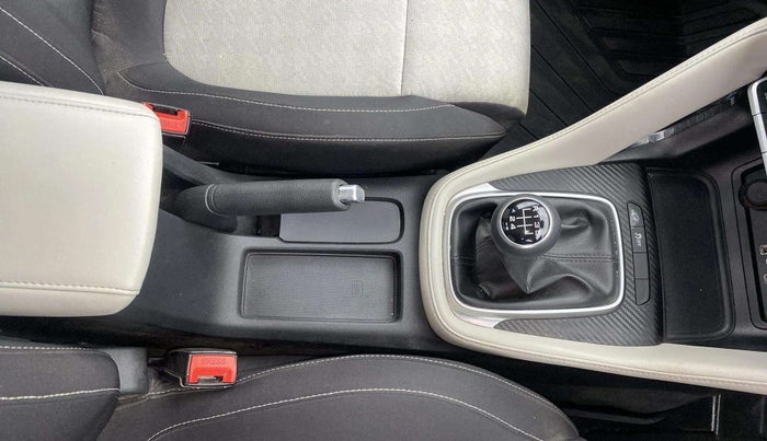 2023 MG ASTOR SMART 1.5 MT, Petrol, Manual, 21,778 km, Gear Lever