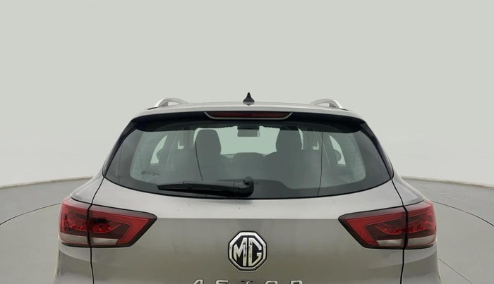2023 MG ASTOR SMART 1.5 MT, Petrol, Manual, 21,778 km, Rear Windshield