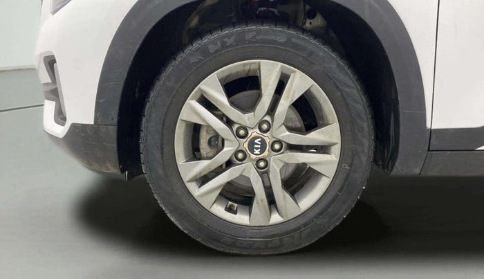 2020 KIA SELTOS HTX IVT 1.5 PETROL, Petrol, Automatic, 1,17,814 km, Left Front Wheel
