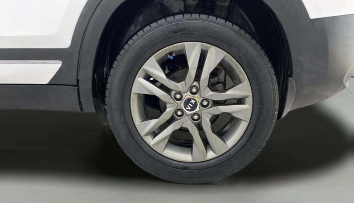 2020 KIA SELTOS HTX IVT 1.5 PETROL, Petrol, Automatic, 1,17,814 km, Left Rear Wheel