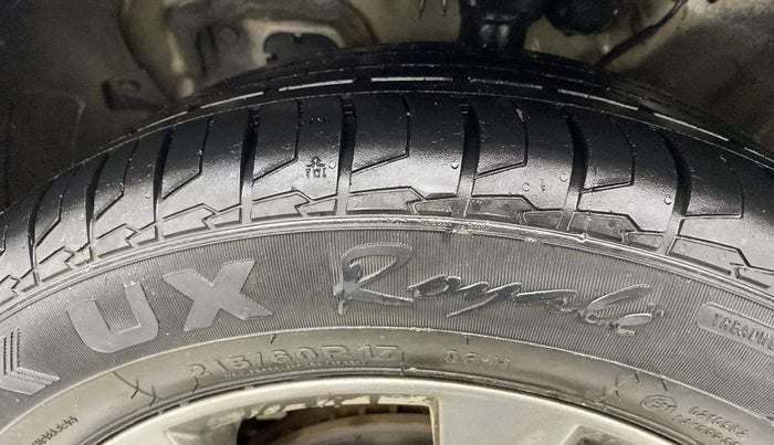2020 KIA SELTOS HTX IVT 1.5 PETROL, Petrol, Automatic, 1,17,814 km, Left Front Tyre Tread