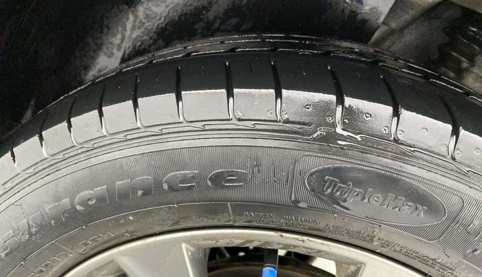 2020 KIA SELTOS HTX IVT 1.5 PETROL, Petrol, Automatic, 1,17,814 km, Left Rear Tyre Tread