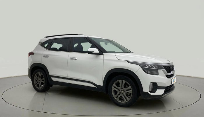 2020 KIA SELTOS HTX IVT 1.5 PETROL, Petrol, Automatic, 1,17,814 km, Right Front Diagonal