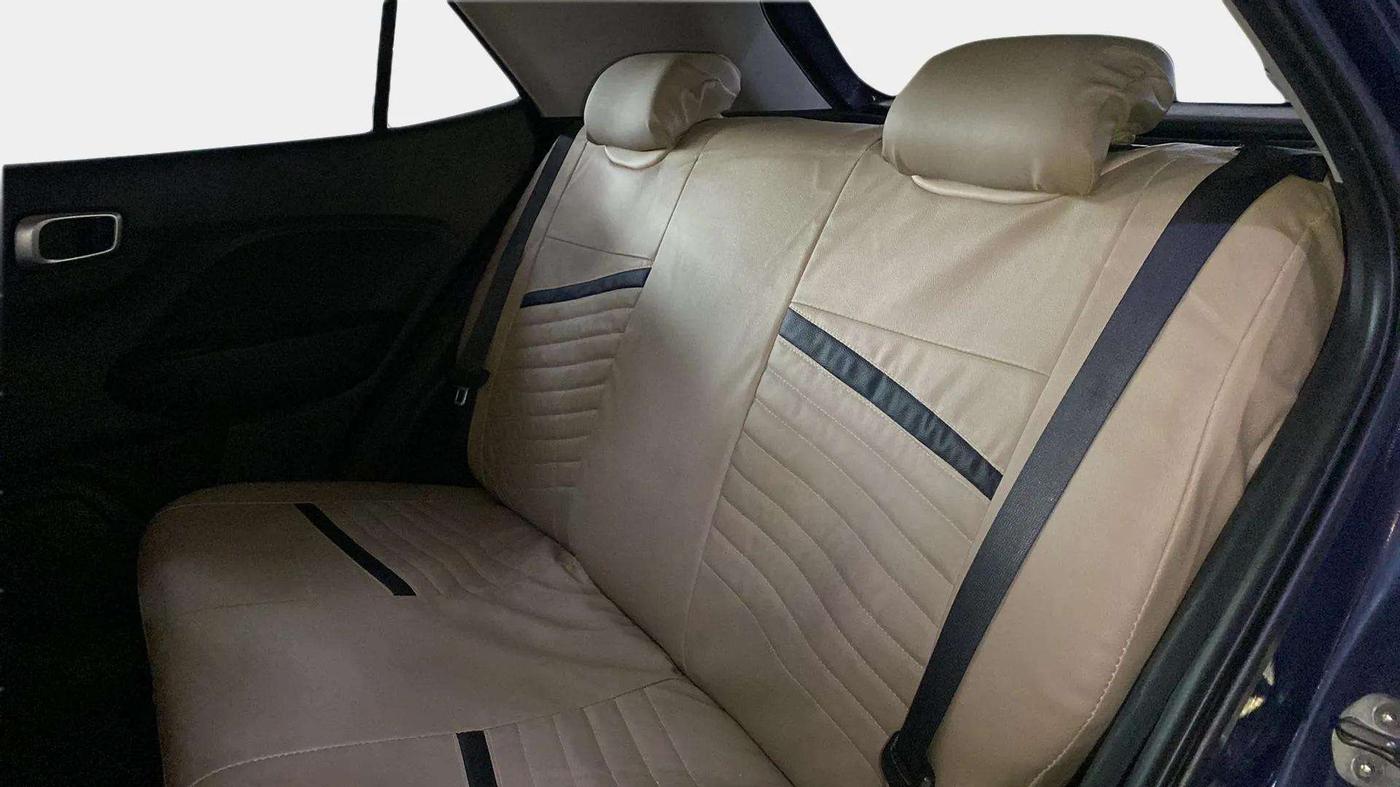 2020 Hyundai VENUE SX PLUS 1.0 TURBO DCT, Petrol, Automatic, 38,579 km, Right Side Rear Door Cabin