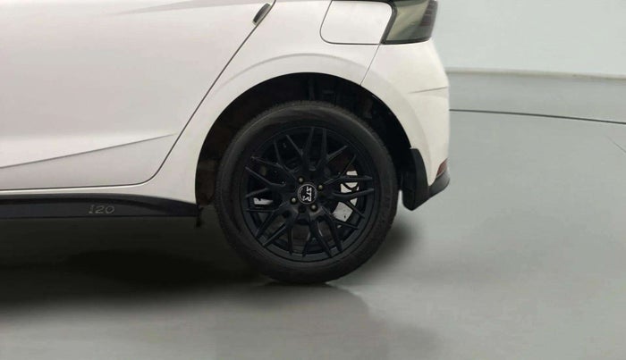 2023 Hyundai NEW I20 ASTA 1.2 MT, Petrol, Manual, 25,860 km, Left Rear Wheel