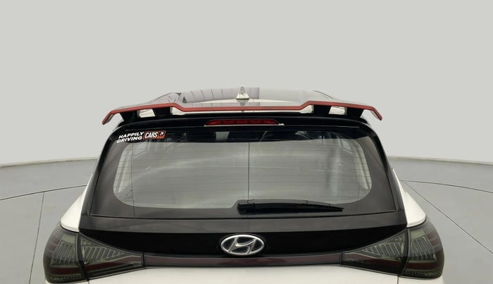 2023 Hyundai NEW I20 ASTA 1.2 MT, Petrol, Manual, 25,860 km, Rear Windshield