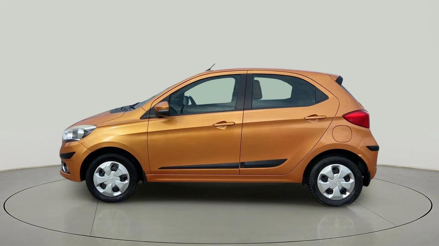 2016 Tata Tiago XZ PETROL, Petrol, Manual, 52,448 km, Left Side