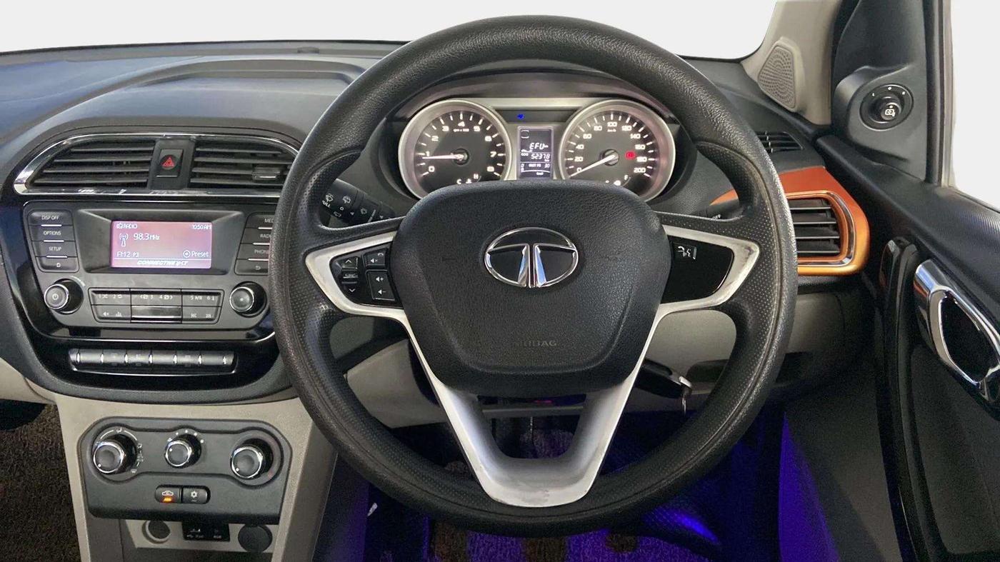 2016 Tata Tiago XZ PETROL, Petrol, Manual, 52,448 km, Steering Wheel Close Up