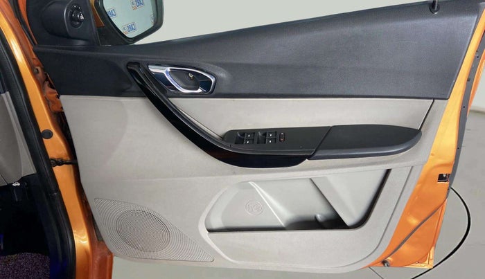 2016 Tata Tiago XZ PETROL, Petrol, Manual, 52,448 km, Driver Side Door Panels Control