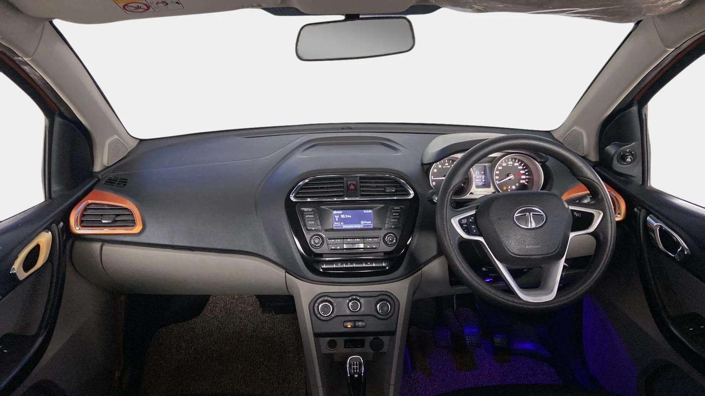 2016 Tata Tiago XZ PETROL, Petrol, Manual, 52,448 km, Dashboard