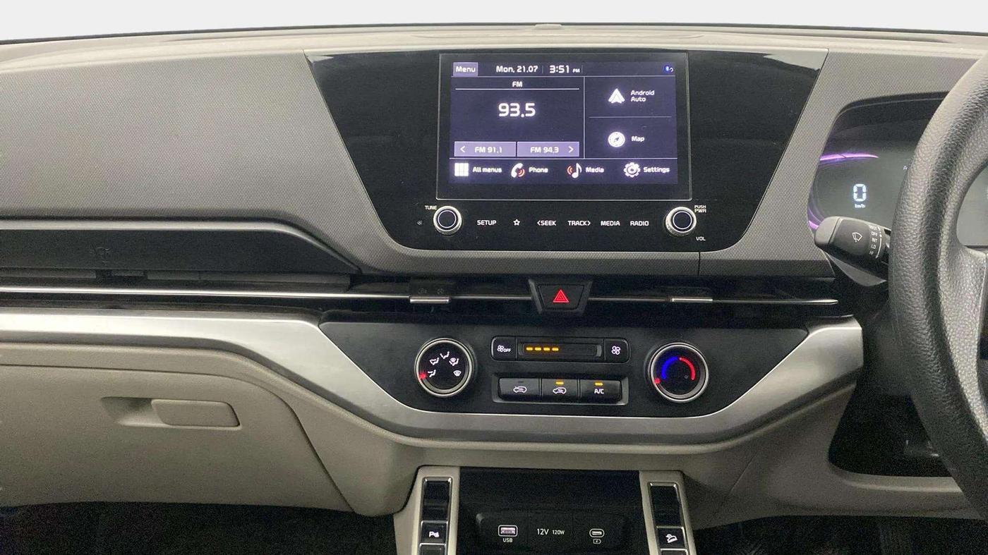 2023 KIA CARENS PRESTIGE 1.5 PETROL 7 STR, Petrol, Manual, 35,305 km, Air Conditioner