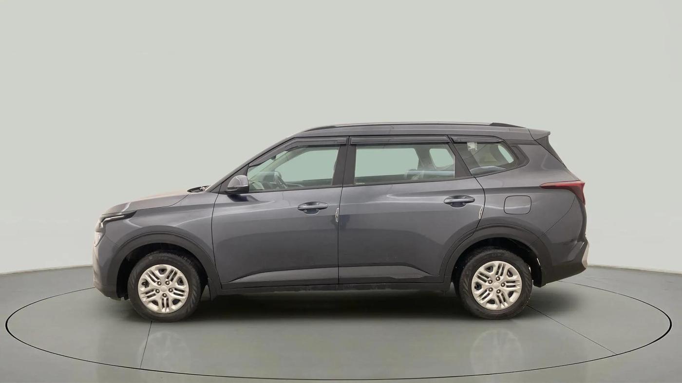 2023 KIA CARENS PRESTIGE 1.5 PETROL 7 STR, Petrol, Manual, 35,305 km, Left Side