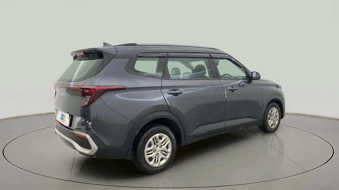 2023 KIA CARENS PRESTIGE 1.5 PETROL 7 STR, Petrol, Manual, 35,305 km, Right Back Diagonal