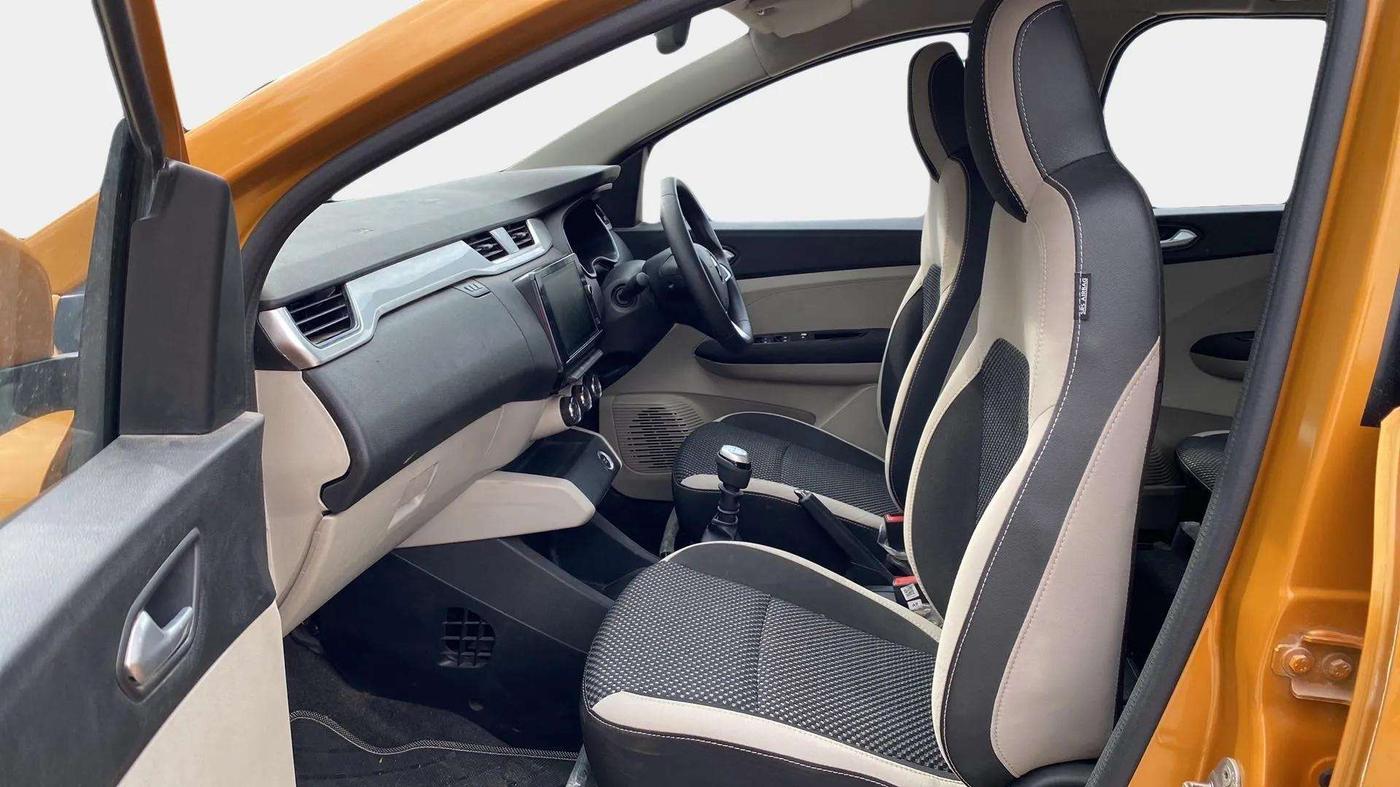 2020 Renault TRIBER RXZ, Petrol, Manual, 21,938 km, Right Side Front Door Cabin