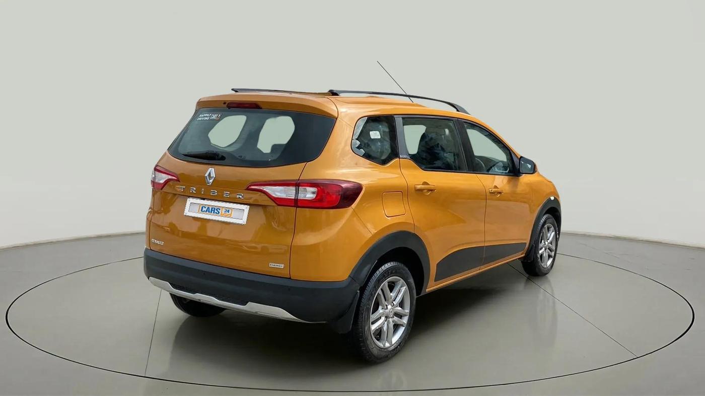 2020 Renault TRIBER RXZ, Petrol, Manual, 21,938 km, Right Back Diagonal
