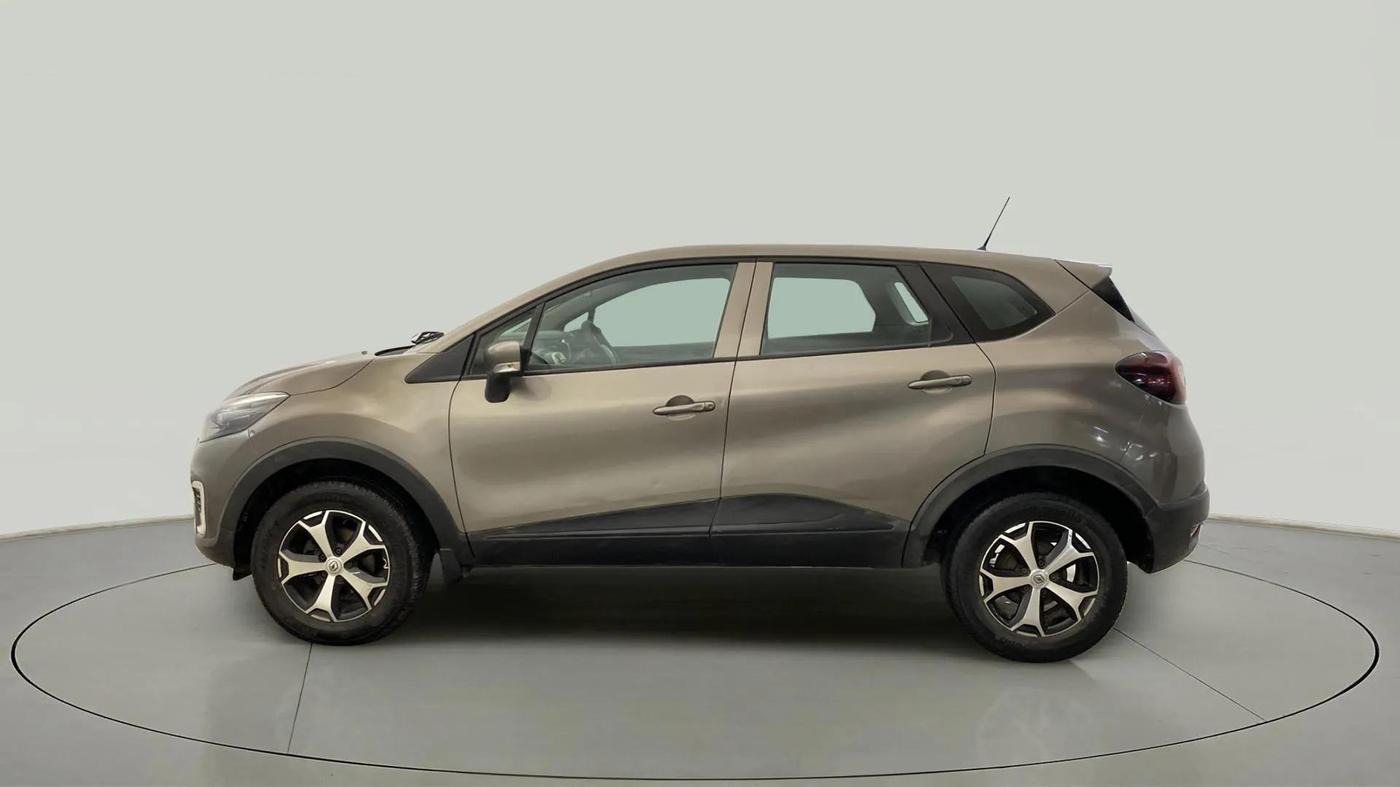 2018 Renault Captur RXE PETROL, Petrol, Manual, 62,461 km, Left Side