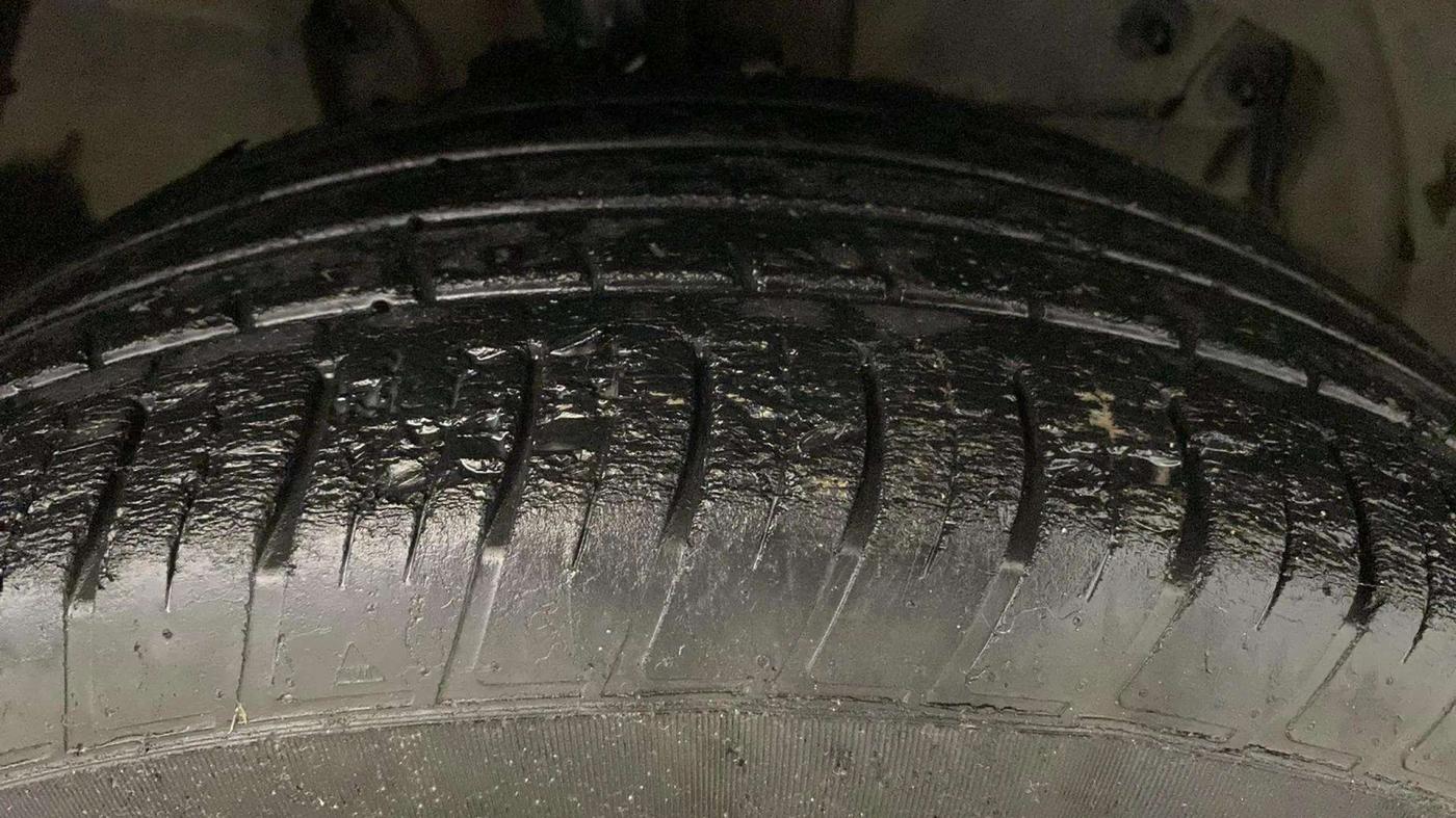 2018 Renault Captur RXE PETROL, Petrol, Manual, 62,461 km, Right Rear Tyre Tread