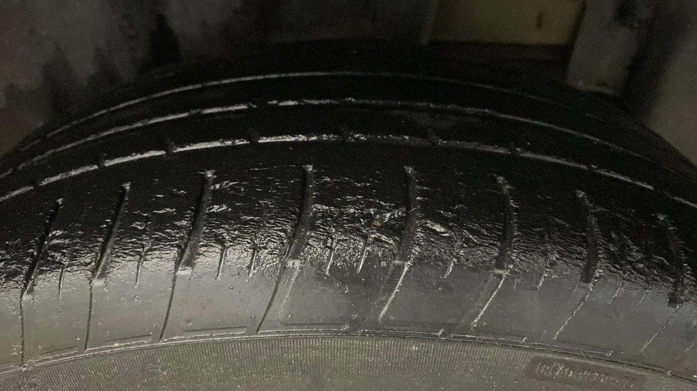 2018 Renault Captur RXE PETROL, Petrol, Manual, 62,461 km, Left Rear Tyre Tread