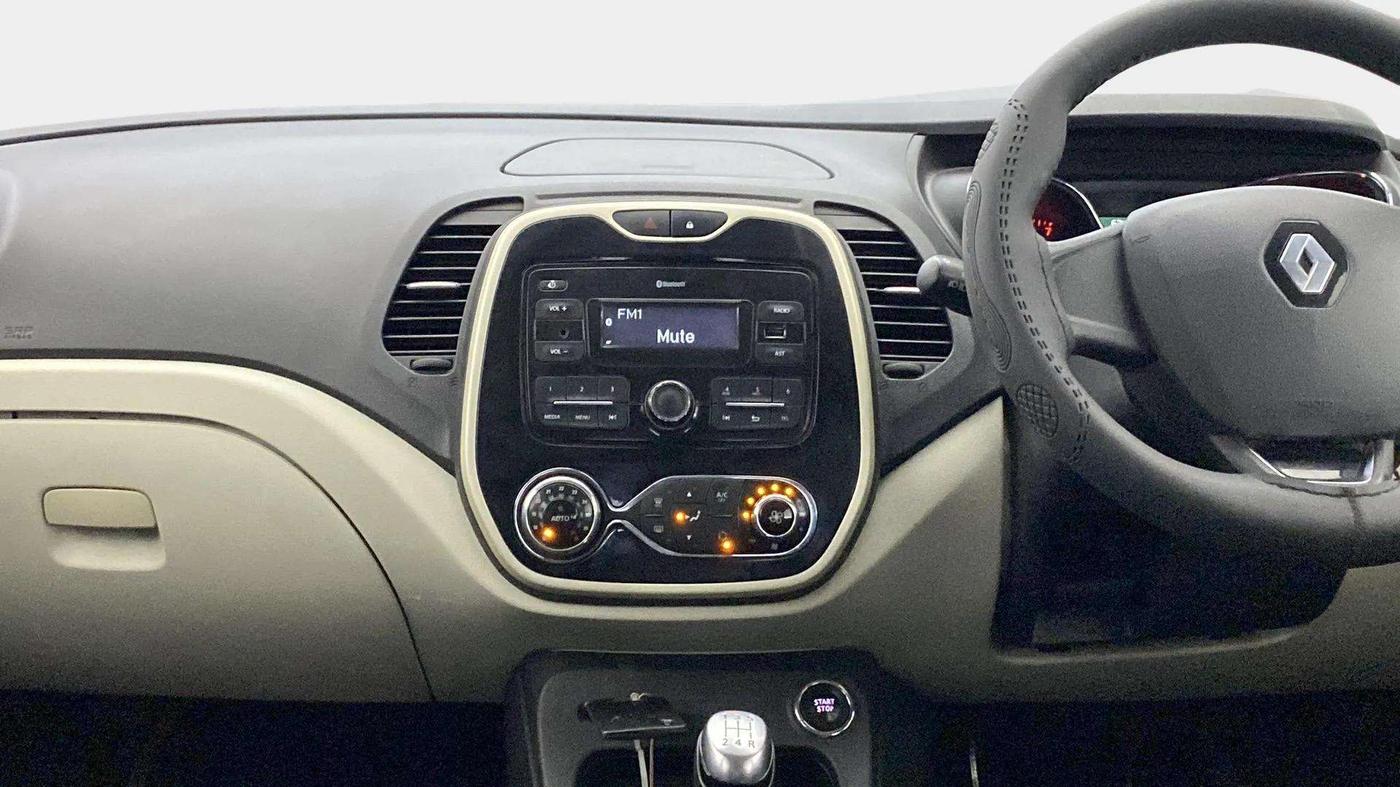 2018 Renault Captur RXE PETROL, Petrol, Manual, 62,461 km, Air Conditioner