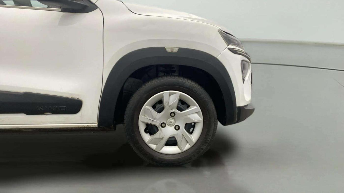 2021 Renault Kwid RXL, Petrol, Manual, 34,145 km, Right Front Wheel