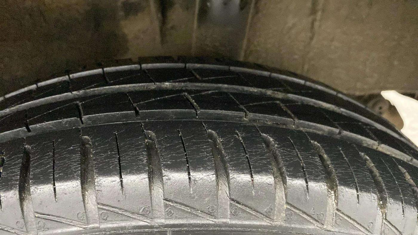 2021 Renault Kwid RXL, Petrol, Manual, 34,145 km, Left Rear Tyre Tread