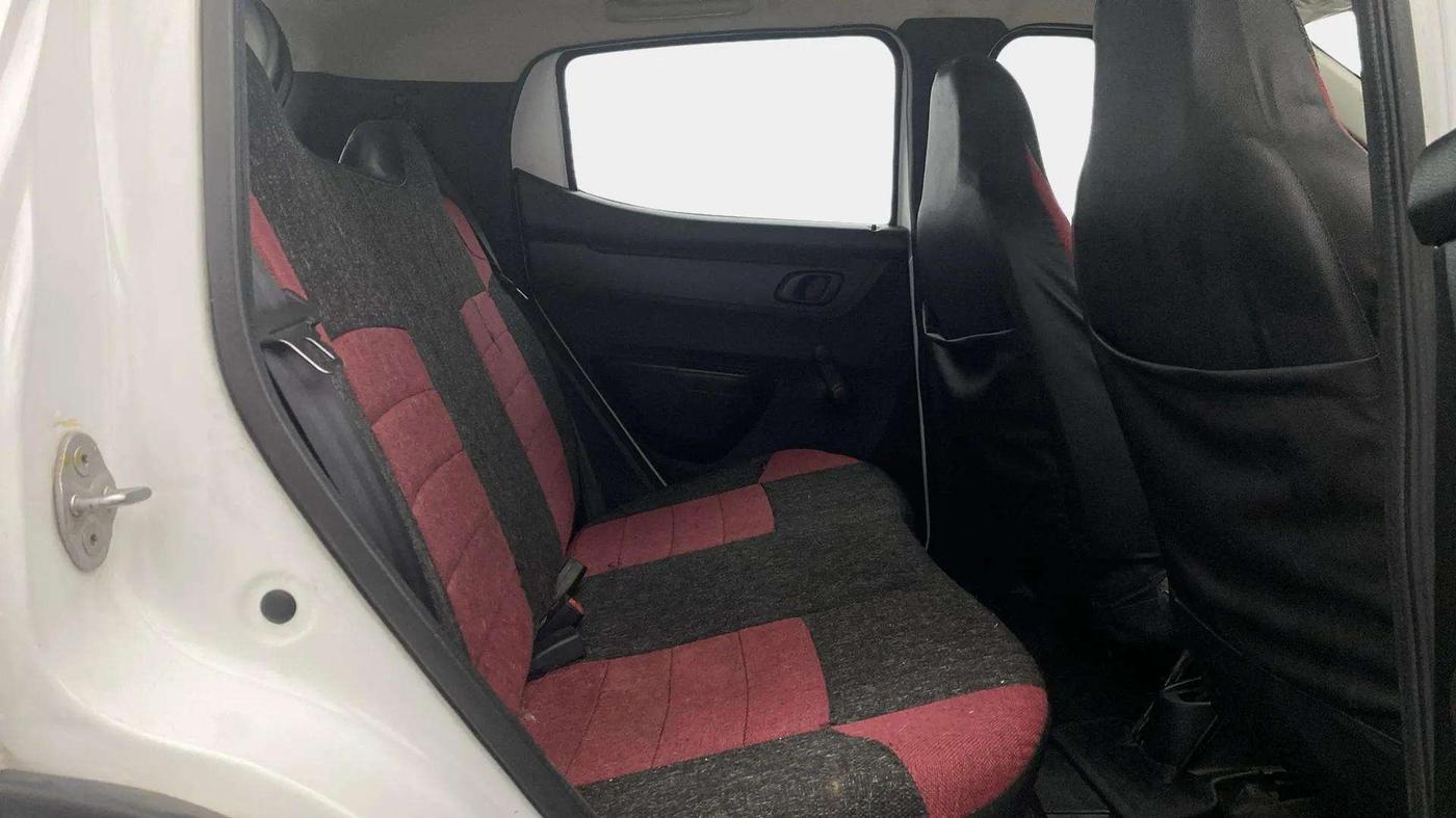 2021 Renault Kwid RXL, Petrol, Manual, 34,145 km, Right Side Rear Door Cabin