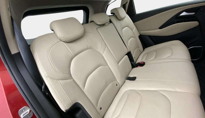2023 MG HECTOR SMART PRO 2.0 TURBO DIESEL, Diesel, Manual, 46,974 km, Right Side Rear Door Cabin