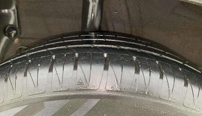 2021 KIA SONET HTX 1.5 AT, Diesel, Automatic, 18,801 km, Right Rear Tyre Tread