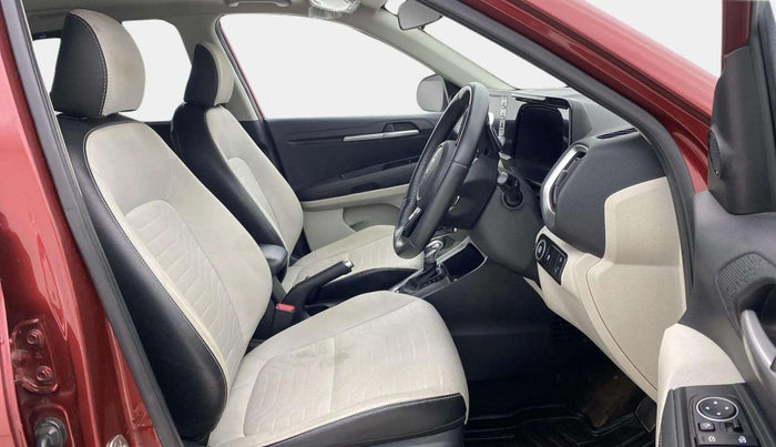 2021 KIA SONET HTX 1.5 AT, Diesel, Automatic, 18,801 km, Right Side Front Door Cabin