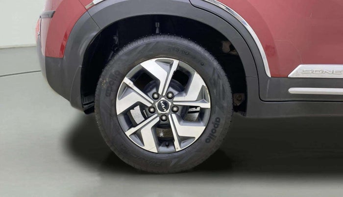 2021 KIA SONET HTX 1.5 AT, Diesel, Automatic, 18,801 km, Right Rear Wheel