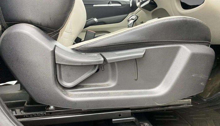 2021 KIA SONET HTX 1.5 AT, Diesel, Automatic, 18,801 km, Driver Side Adjustment Panel
