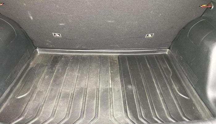 2021 KIA SONET HTX 1.5 AT, Diesel, Automatic, 18,801 km, Boot Inside