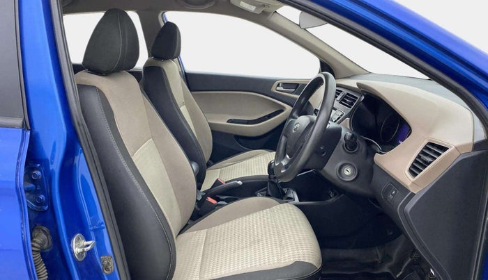2018 Hyundai Elite i20 MAGNA EXECUTIVE 1.2, Petrol, Manual, 91,148 km, Right Side Front Door Cabin