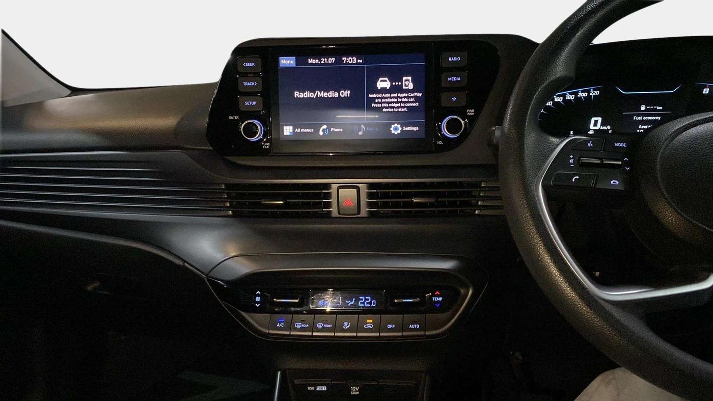 2023 Hyundai NEW I20 SPORTZ 1.2 MT, Petrol, Manual, 15,807 km, Air Conditioner